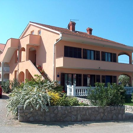 Apartments Andrea By El-Pi Tours Njivice Dış mekan fotoğraf